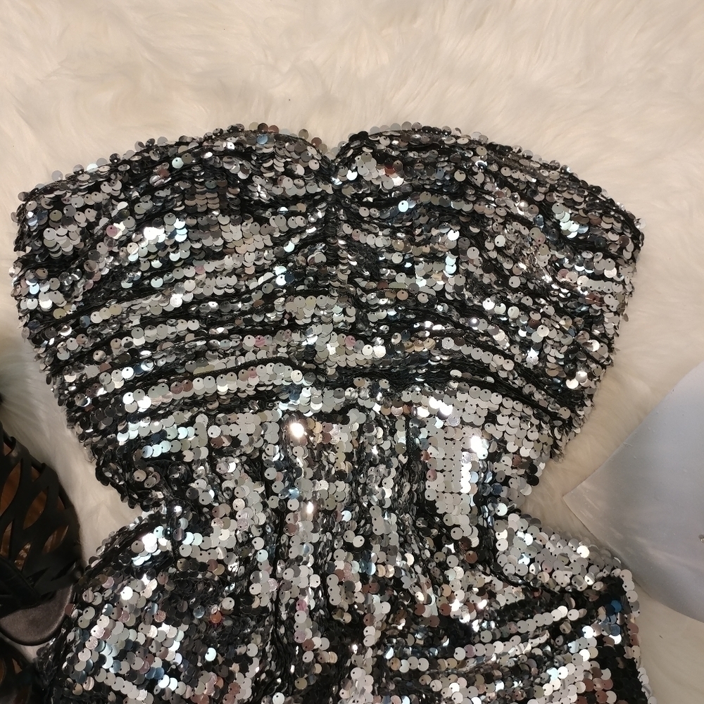 Beautifly Silver Sequin Sweetheart Dress - Picture 4 of 12